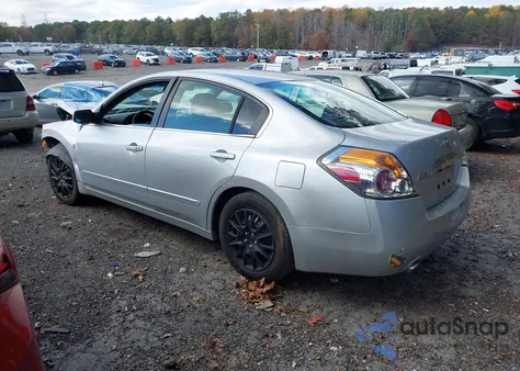 2011 Nissan Altima 2.5 S z USA, uszkodzony, nr VIN 1N4AL2AP4BC179069